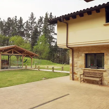 Con Piscina Climatizada En La Naturaleza Holiday home Areatza