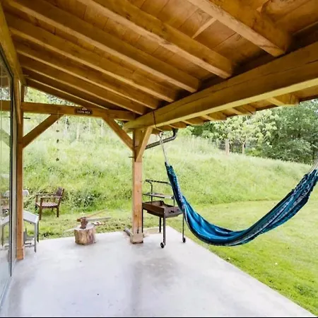 Con Piscina Climatizada En La Naturaleza Areatza